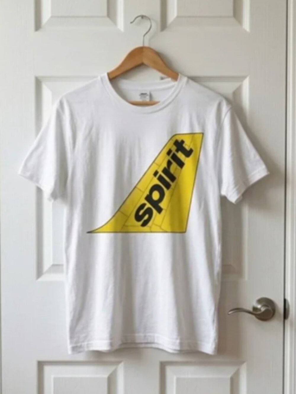 Spirit Airlines Vintage Airplane Graphic Tee Y2K Travel Streetwear